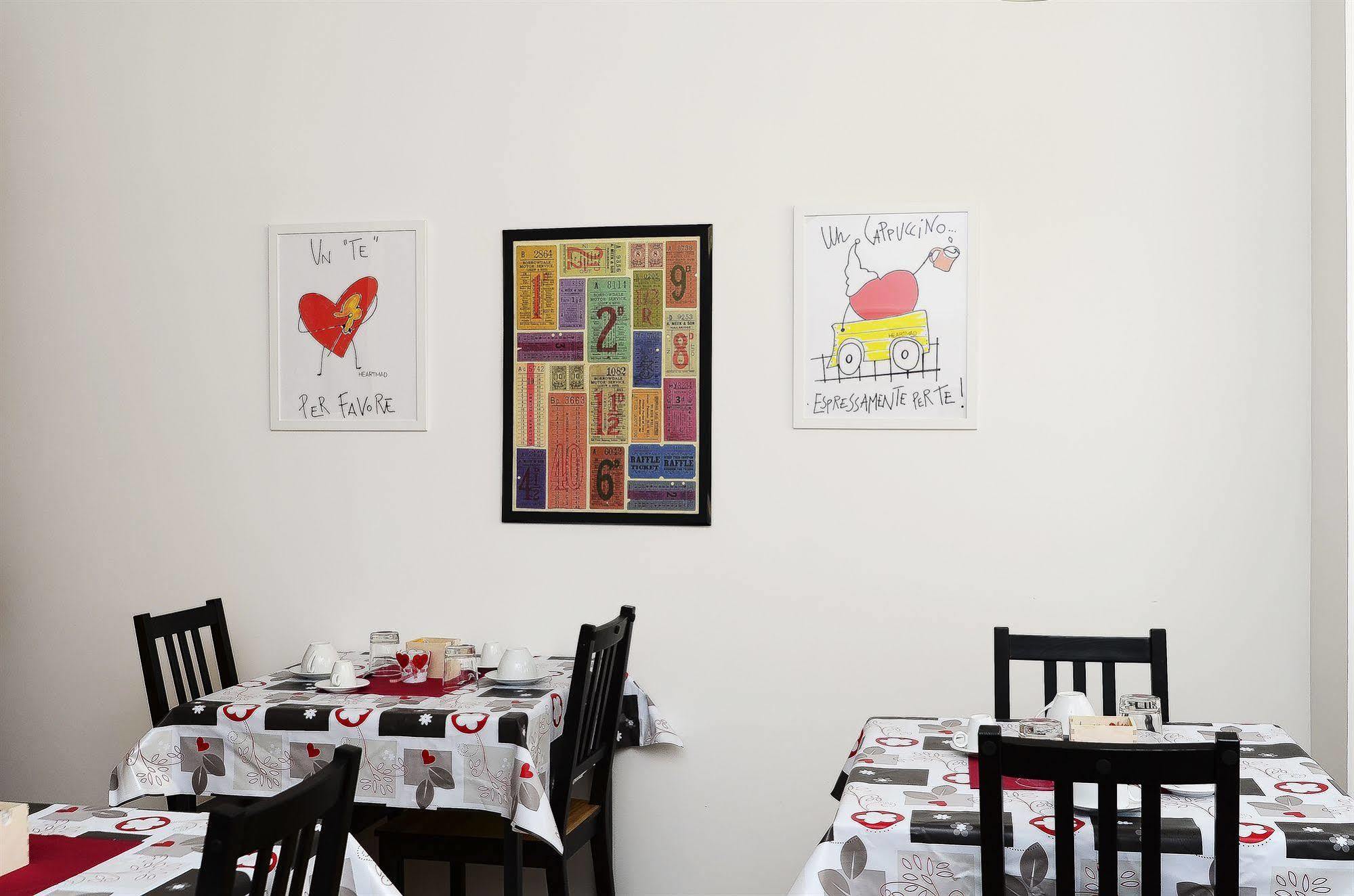 Bed and Breakfast Om2Рим Экстерьер фото